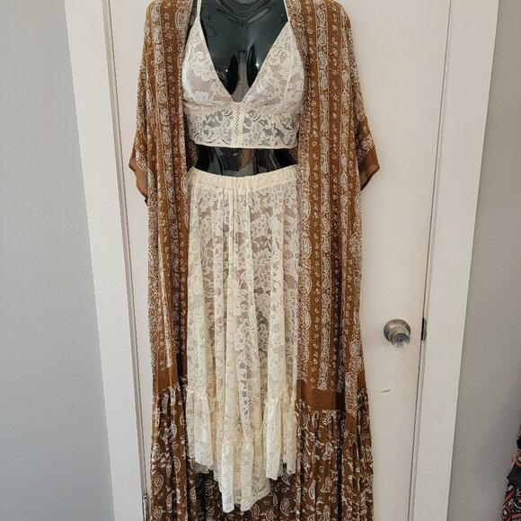 Joyfolie Leo Set Skirt & Bralette Style Top Beautiful For Romantic Occasions - Picture 2 of 11